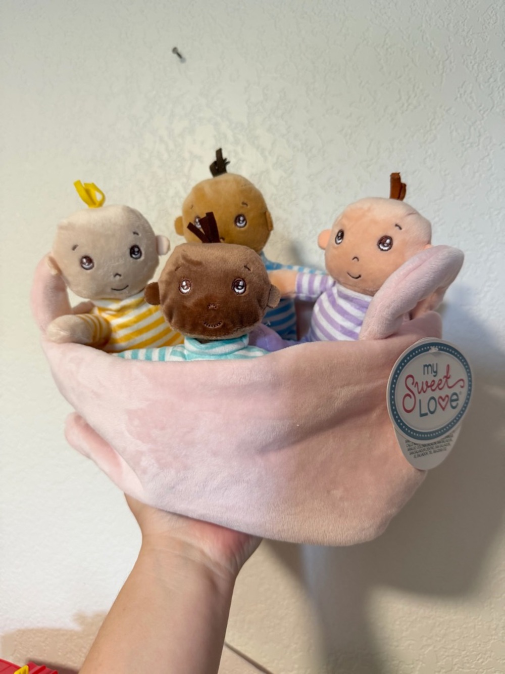 My Sweet Love Basket With Four Plush Baby Dolls Stuffed Animals Baby Basket New